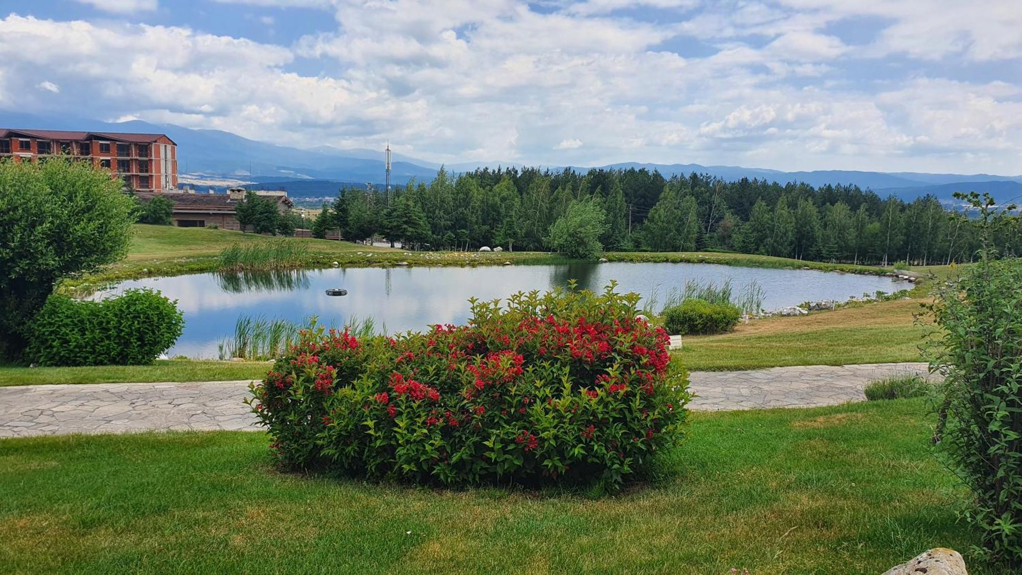 Green Peaks Suite In Pirin Golf & County Club Razlog Eksteriør billede